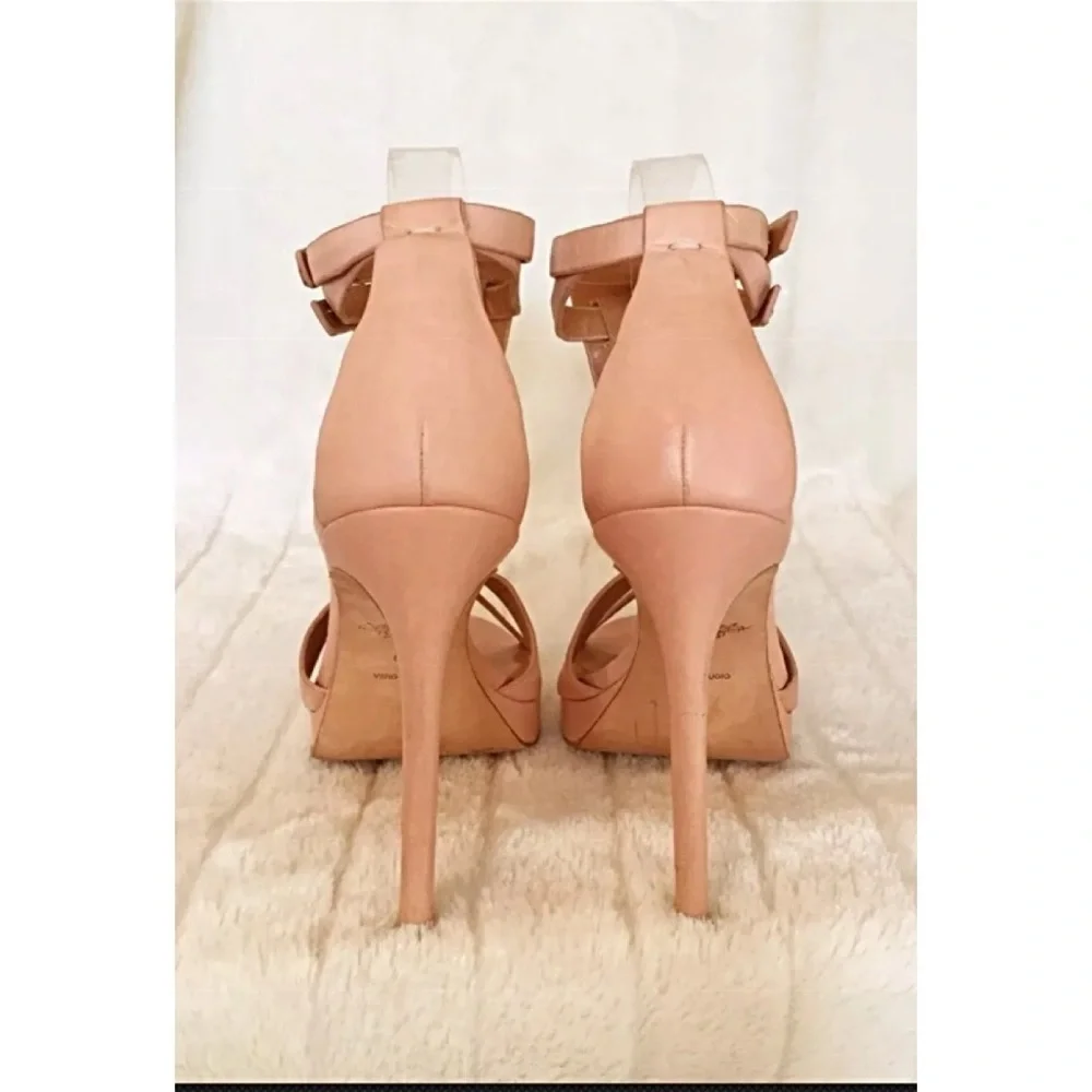 RACHEL ROY DALYCE Sz 8.5 Studded Platform Sandal
